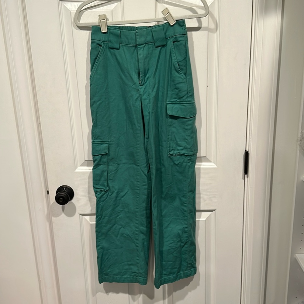 Tna Green high waisted cotton cargo pants (size 2XS)